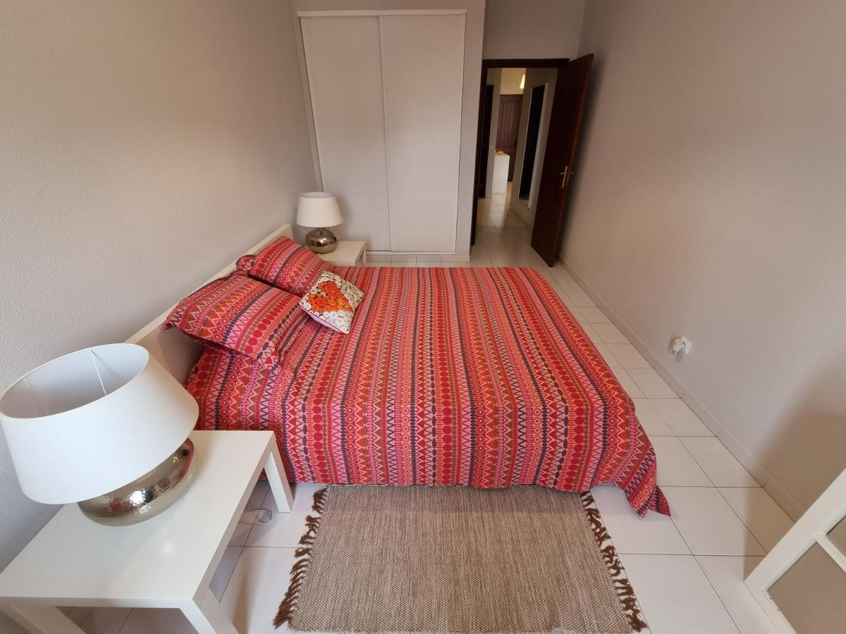 Apartamento Encantador Com Piscina Aquecida Portimao Luaran gambar