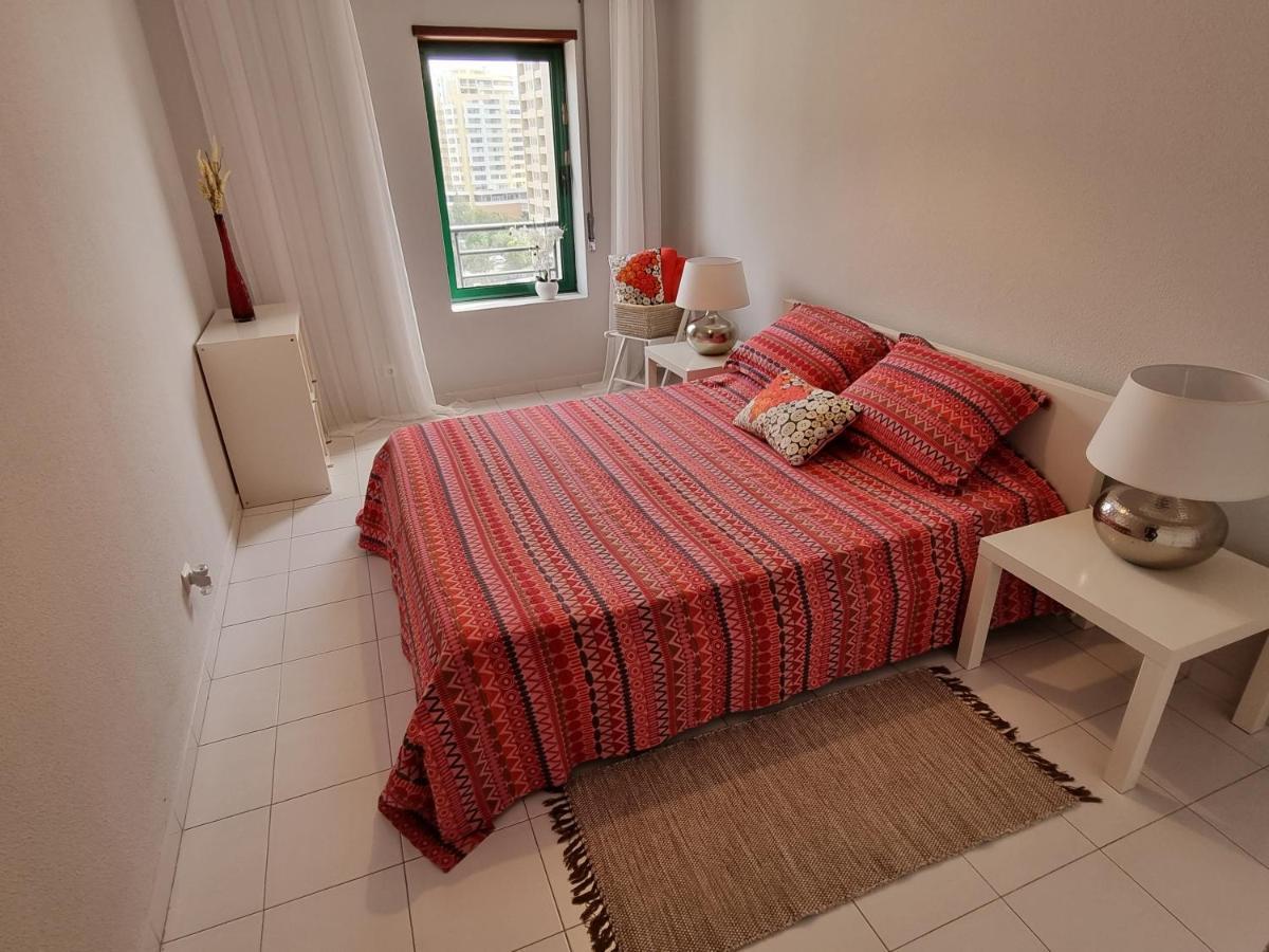 Apartamento Encantador Com Piscina Aquecida Portimao Luaran gambar