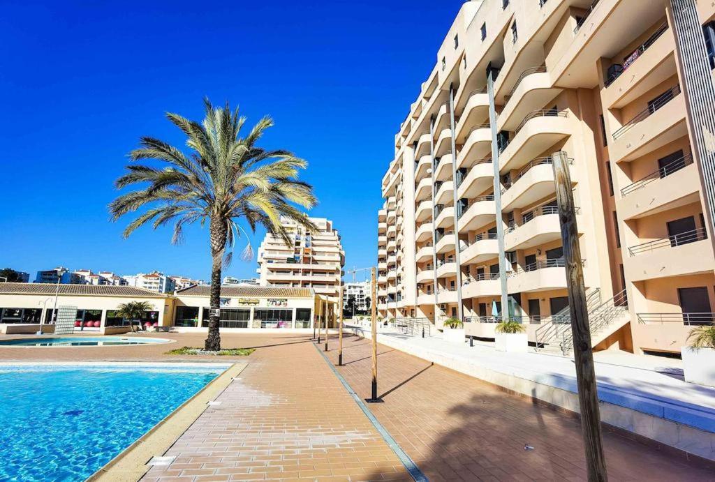 Apartamento Encantador Com Piscina Aquecida Portimao Luaran gambar